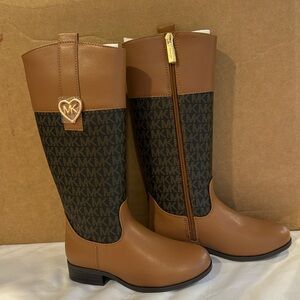 Michael Kors 
Girl boots